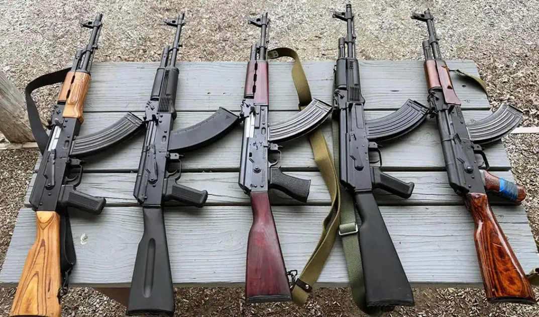 different types of guns