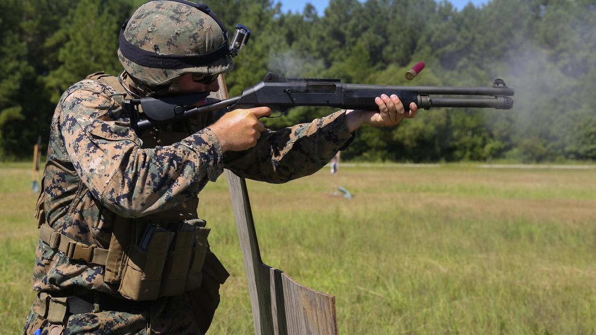 Benelli M4 Shotgun Review